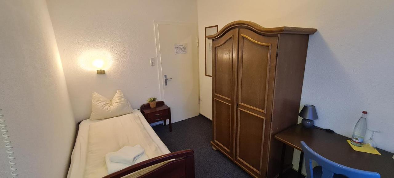 Hotel Lamm Stuttgart Habitación foto