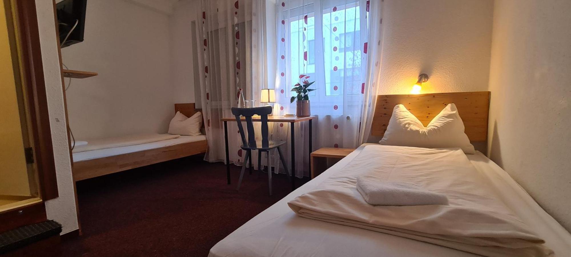 Hotel Lamm Stuttgart Habitación foto